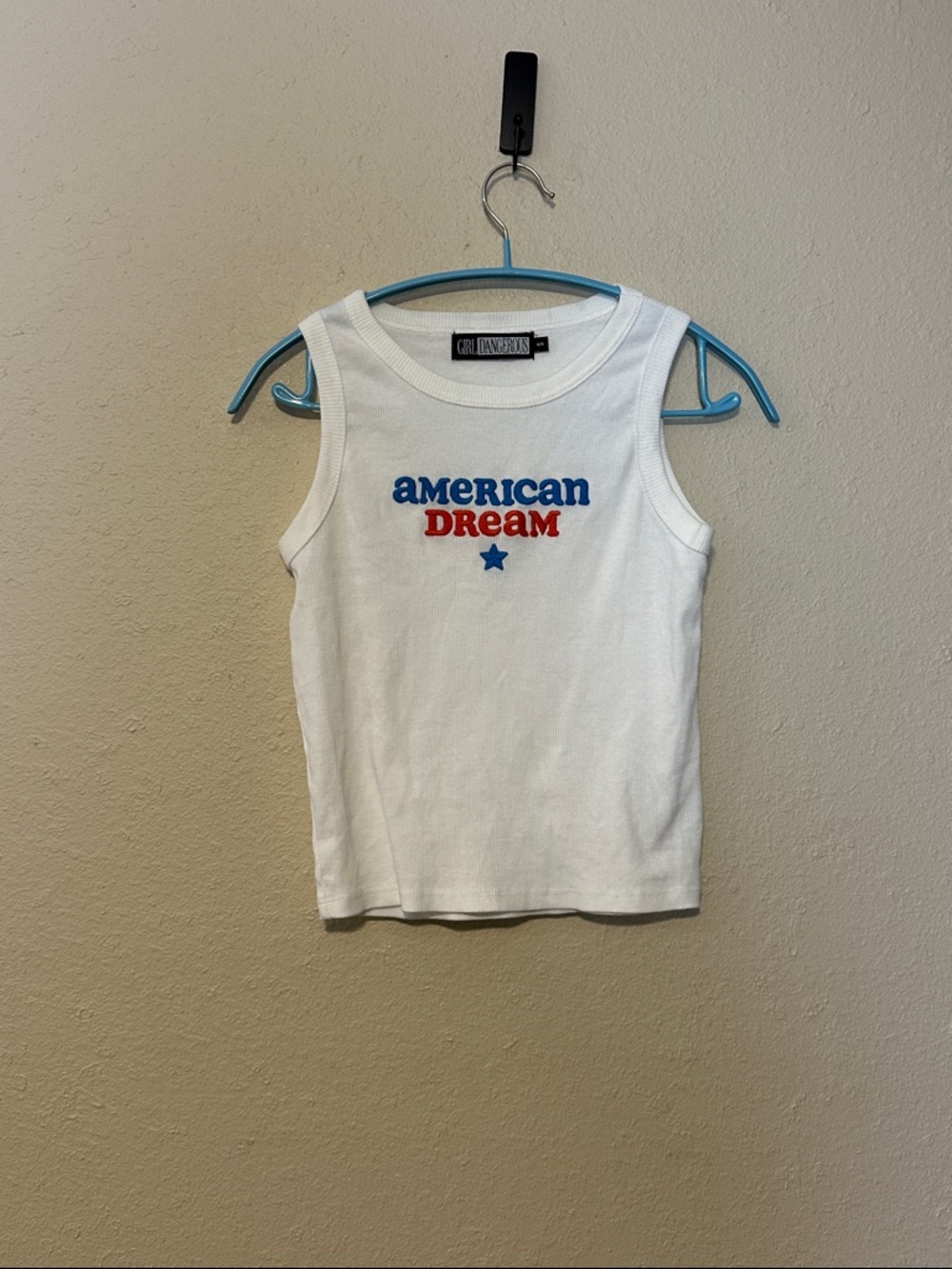 Girl Dangerous Cropped Tank‎ American Dream Size Small